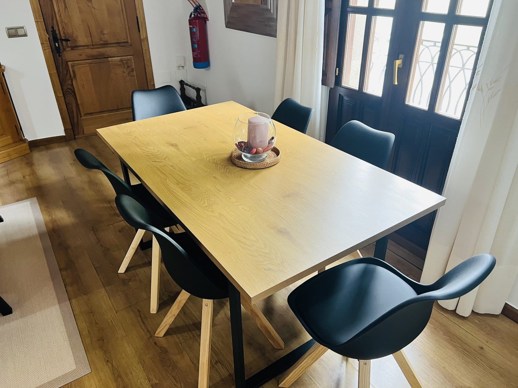 Mesa de comedor para seis